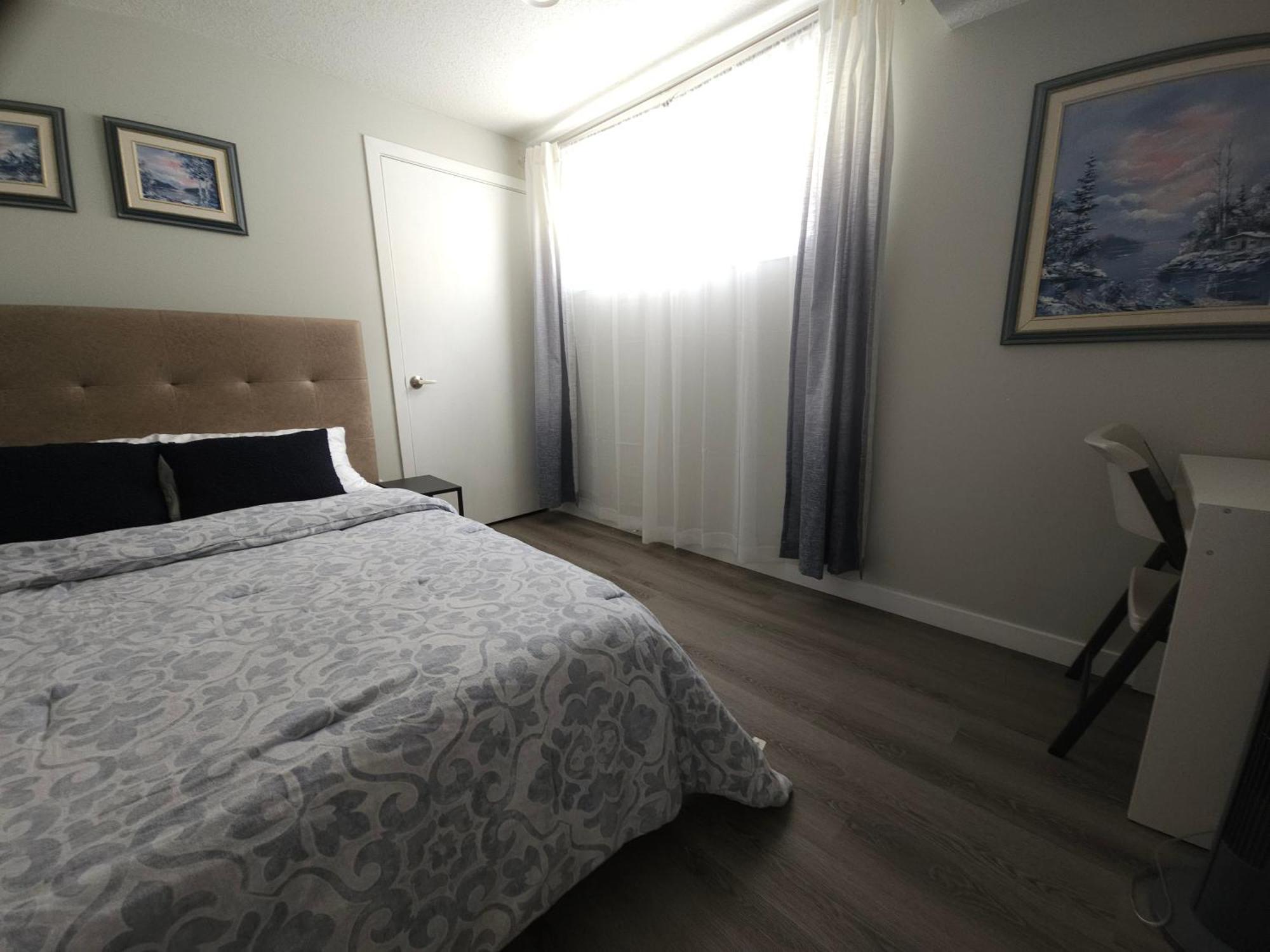 Cozy 2 Bedroom Suite, Queen Beds, Near The Airport 에드먼턴 외부 사진